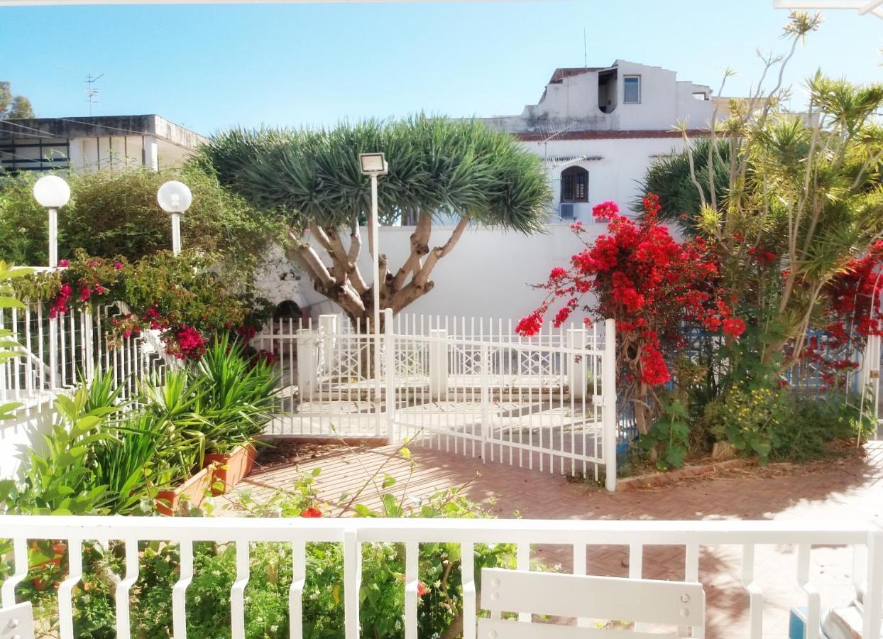 Villa Coral Mondello パレルモ エクステリア 写真