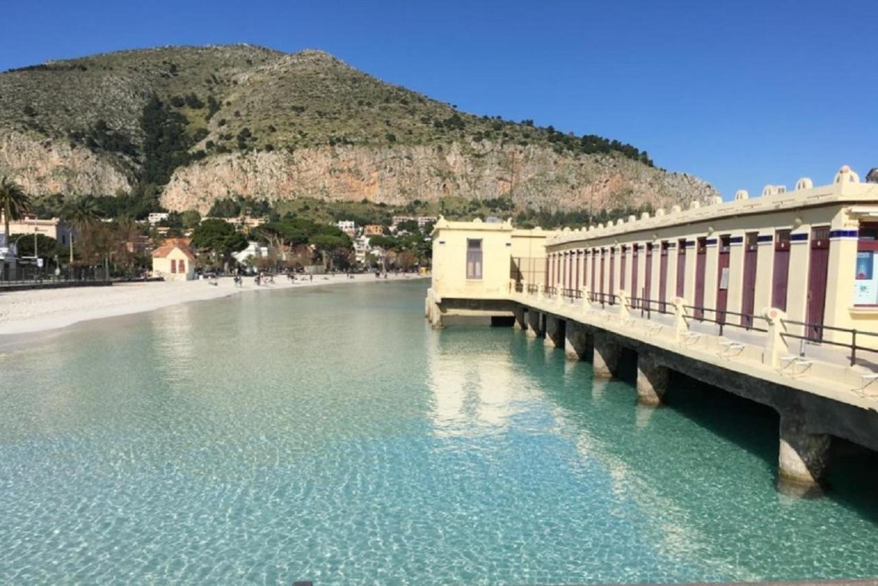 Villa Coral Mondello パレルモ エクステリア 写真